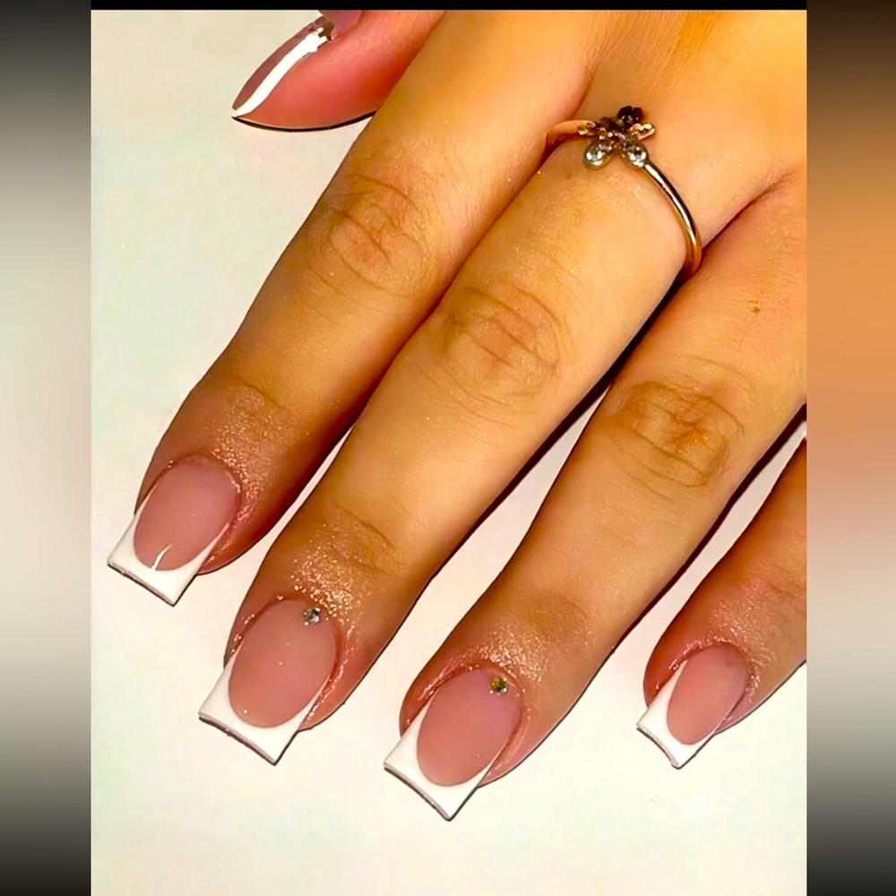 French Manicure Square 24 Piece Press On Nail Set